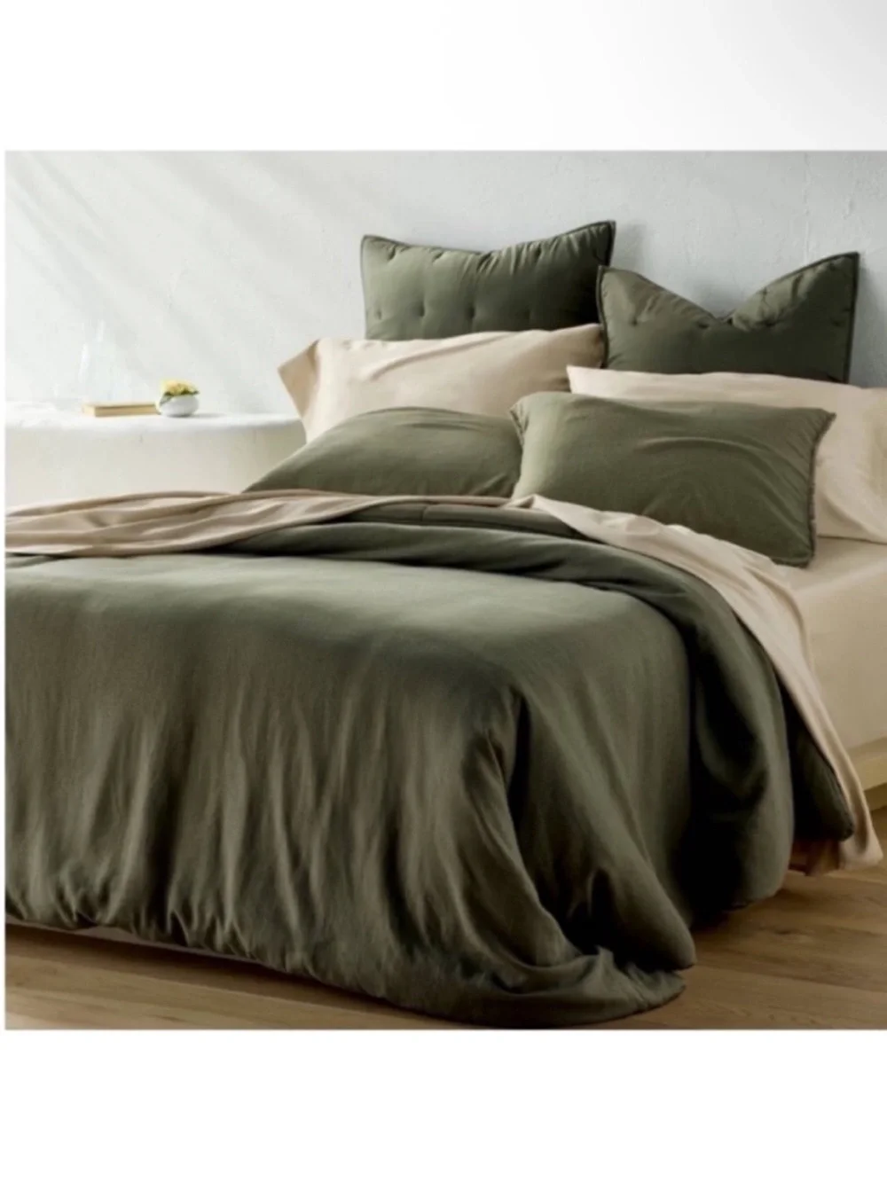 NWT King/ California King Heavyweight Linen Blend Comforter and Sham Set Olive